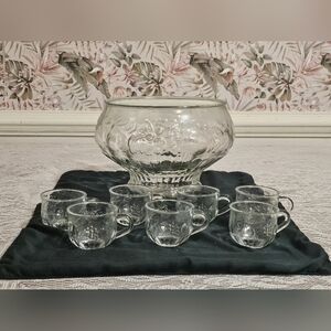 VTG Centerpiece Jeanette Glass punch Bowl Set!